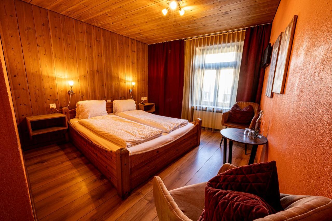 Curuna Hotel-Garni B&B Scuol Eksteriør billede